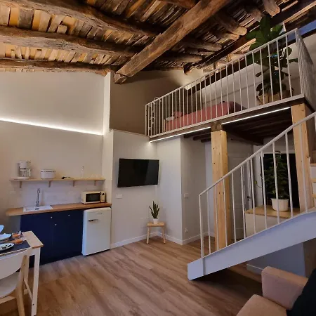 El Lecho Apartment *
